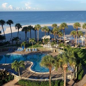 Meet your Posher, Lynda